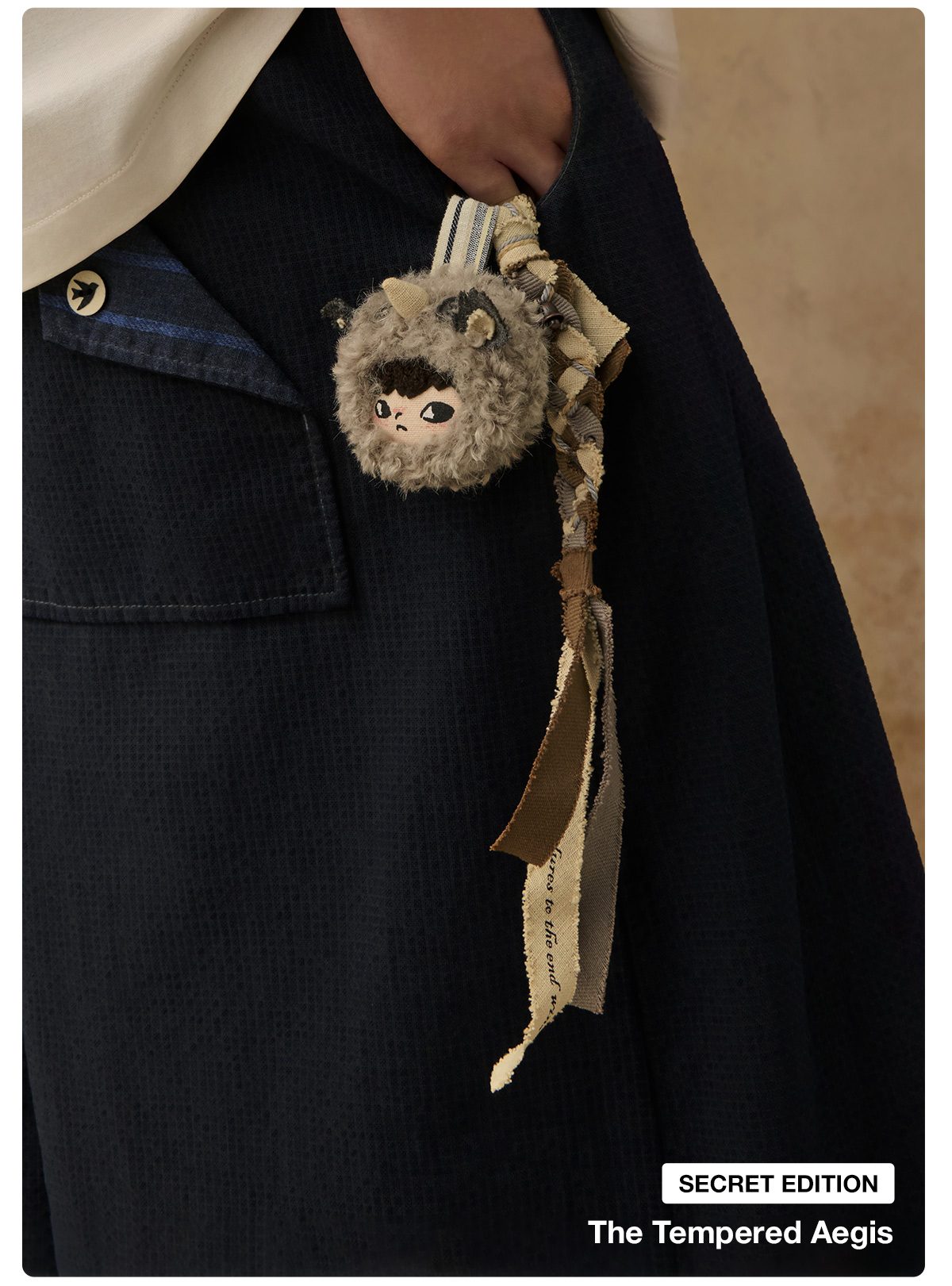 Hirono Mist-Walker Series - Felt Ornament – details