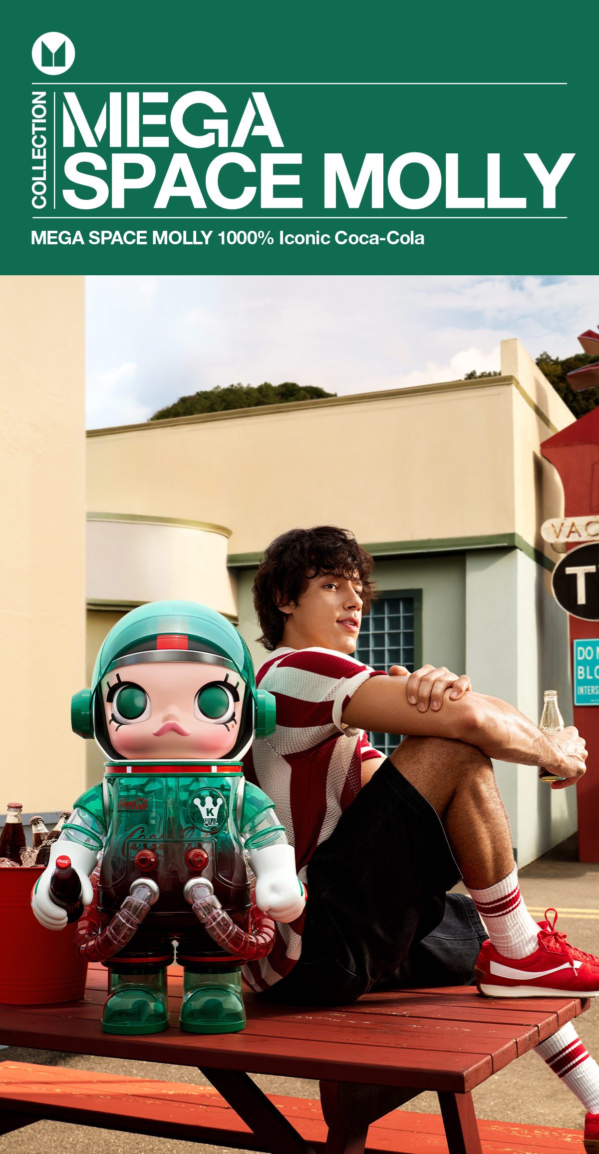 MEGA SPACE MOLLY 1000% Iconic Coca-Cola – details